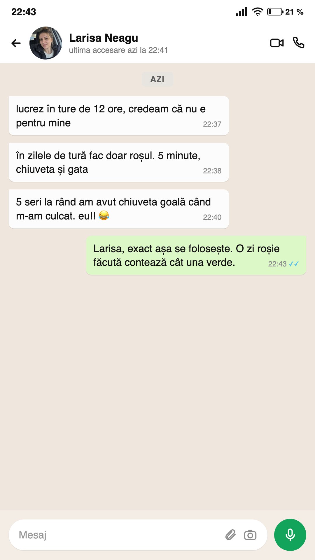 Mesaj pe WhatsApp
